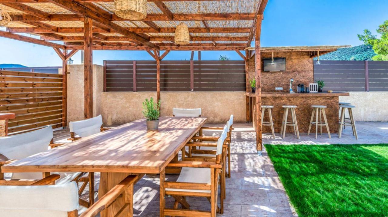 Zante Poolside Paradise - La Vite Stone Villa Kalipádhon エクステリア 写真