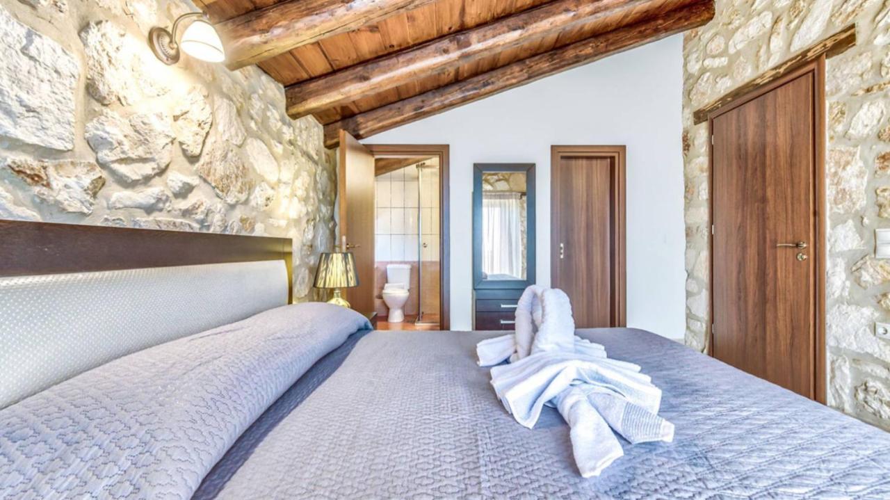 Zante Poolside Paradise - La Vite Stone Villa Kalipádhon エクステリア 写真
