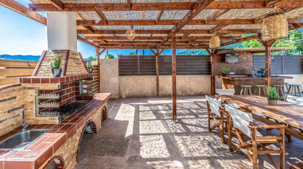Zante Poolside Paradise - La Vite Stone Villa Kalipádhon エクステリア 写真